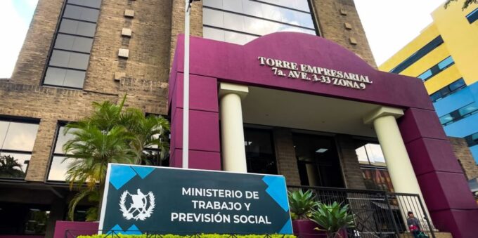 mintrab-y-ministerio-publico-advierten-de-hechos-delictivos-dirigidos-a-medicos