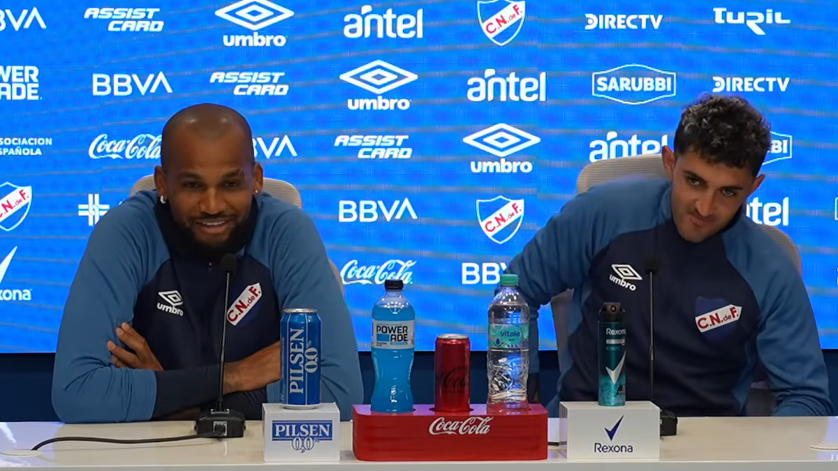 “hay-que-dejarlo-que-disfrute”:-la-sonrisa-y-lo-que-dijo-luis-mejia-sobre-el-euforico-festejo-de-daniel-carreno-tras-el-triunfo-de-nacional-ante-defensor-sporting