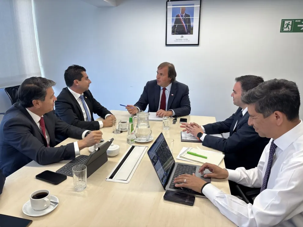gestionan-recursos-para-la-recuperacion-del-cendyr-municipal-y-el-avance-del-proyecto-deportivo-de-sotaqui