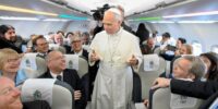 visite-du-pape-en-france :-dans-les-coulisses-des-trajets-en-avion-de-leon-xiv