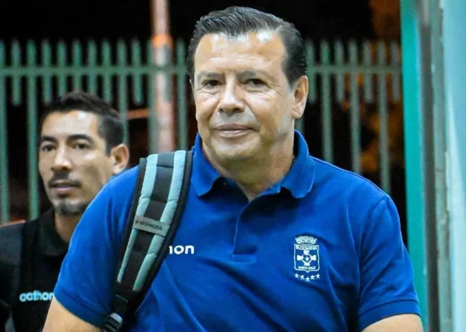 carlos-aragones-se-va-junto-a-erwin-sanchez-de-blooming