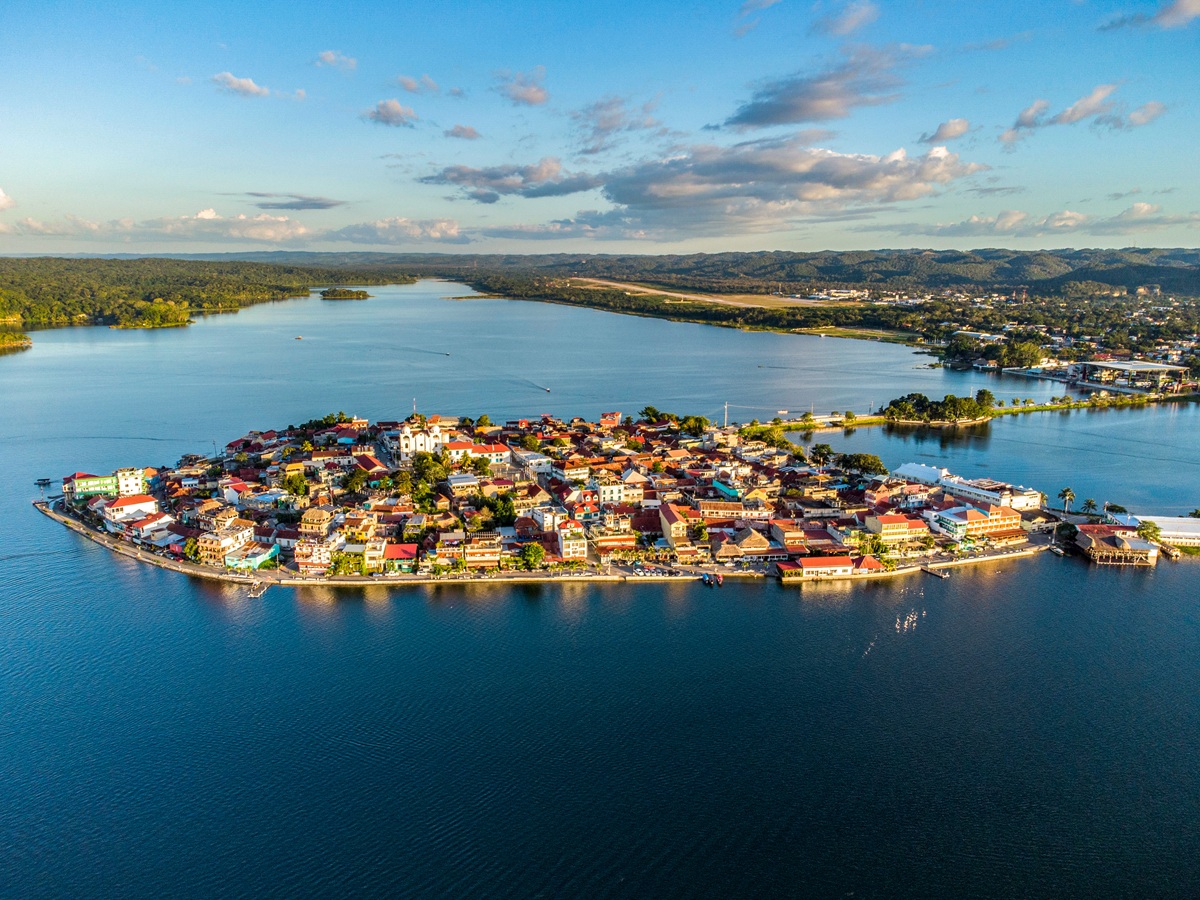 «flores-en-flores»:-el-festival-consagrado-de-antigua-llega-a-la-isla-de-flores,-peten,-en-octubre
