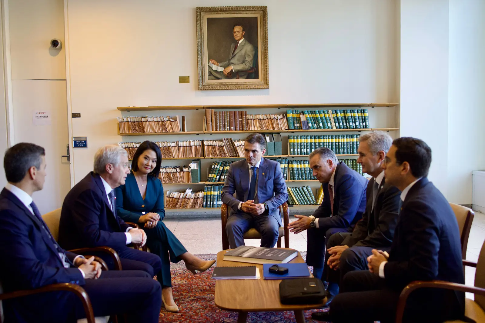 paz-convoca-a-la-unidad-para-frenar-el-crimen-organizado-en-el-marco-del-compromiso-regional-de-santiago
