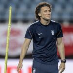 los-tres-grandes-desafios-que-diego-forlan-debe-resolver-con-urgencia-como-entrenador-de-la-seleccion-uruguaya-en-la-gira-por-asia-y-en-su-debut-ante-japon
