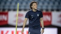 los-tres-grandes-desafios-que-diego-forlan-debe-resolver-con-urgencia-como-entrenador-de-la-seleccion-uruguaya-en-la-gira-por-asia-y-en-su-debut-ante-japon