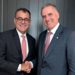 yamandu-orsi-se-reunio-con-ejecutivo-de-google-en-la-onu:-datacenter,-cables-submarinos-y-acuerdos-con-ceibal,-utec-y-y-tumo