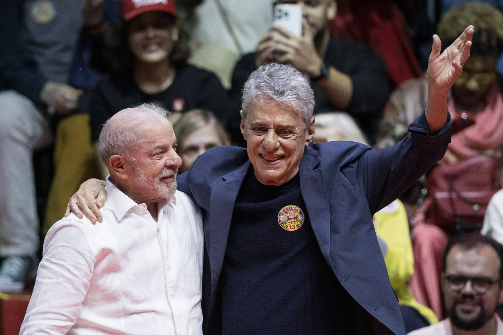 ato-de-lula-com-artistas-no-rj-tem-apelos-contra-bets,-ataque-a-trump-e-vaia-a-aliado