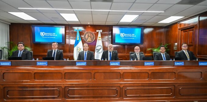 junta-monetaria-mantiene-en-3.50%-la-tasa-lider-mientras-combustibles-ya-presionan-la-inflacion