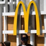 « wall-street-a-accueilli-le-nouveau-plan-strategique-de-mcdo-avec-l’air-epouvante-d’un-vegetarien-devant-un-big-mac »