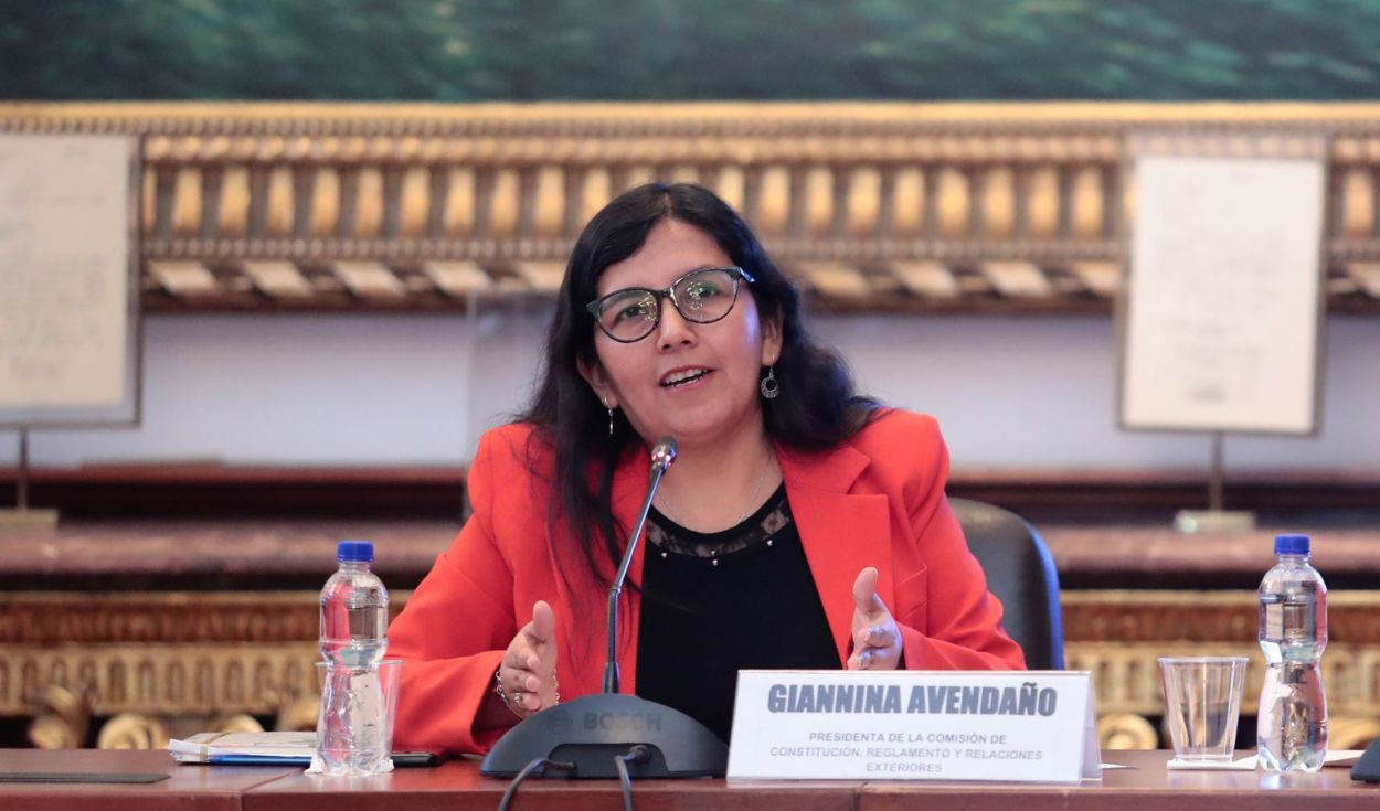 comision-de-constitucion-aun-no-tiene-fecha-para-debatir-pedido-de-facultades