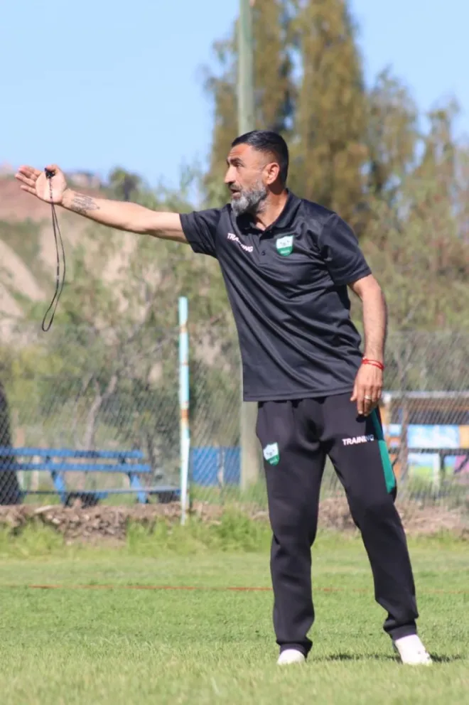 provincial-ovalle-enfrenta-un-duelo-clave-ante-lota-schwager