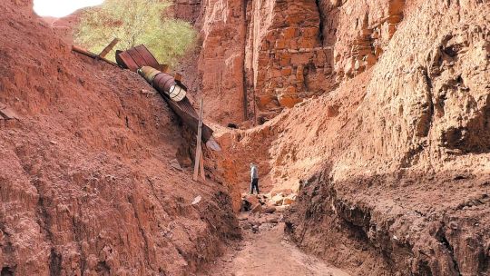 nuevo-destino-off-road:-travesia-4×4-hasta-una-mina-fantasma-borrada-del-mapa