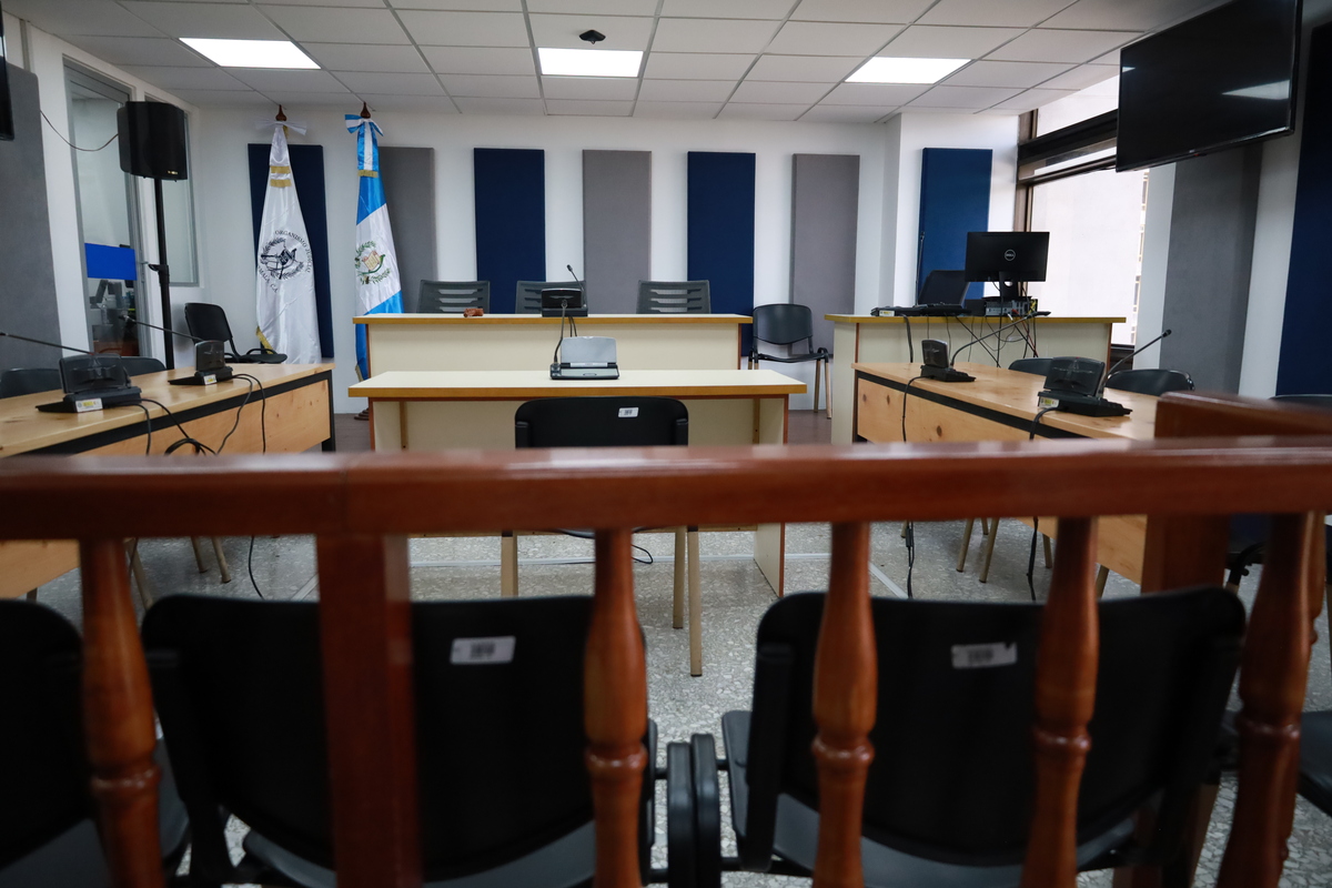 cien-cuestiona-factores-que-influyen-para-que-una-persona-se-acoja-a-la-ley-de-aceptacion-de-cargos