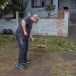 prefeitura-pede-ajuda-aos-moradores-para-limpar-calcadas-e-bueiros-apos-vendaval