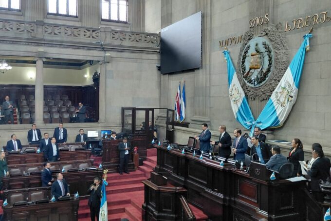 congreso-rechaza-objeciones-de-vamos-al-decreto-21-2026-sobre-el-subsidio-a-los-combustibles