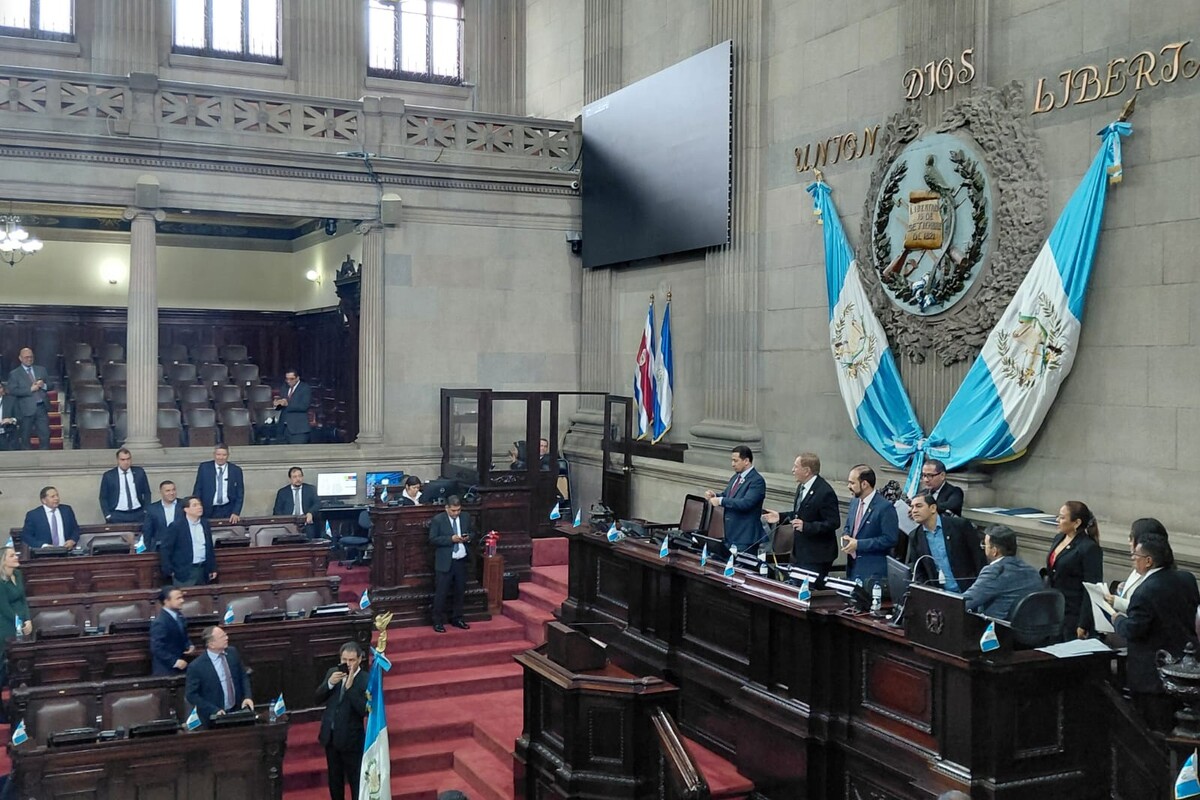 congreso-rechaza-objeciones-de-vamos-al-decreto-21-2026-sobre-el-subsidio-a-los-combustibles