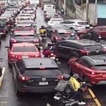 socavamiento-en-boca-del-monte-complica-la-movilidad-y-suspende-carriles-reversibles-hacia-el-sur