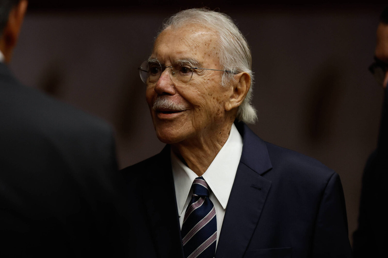 jose-sarney-e-internado-em-sp-para-dar-continuidade-a-tratamento-de-pneumonia