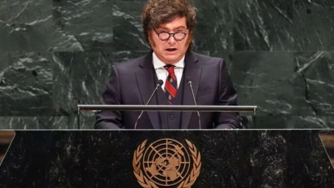 cuanto-cuesta-la-corbata-en-homenaje-a-adam-smith-que-uso-milei-en-la-onu