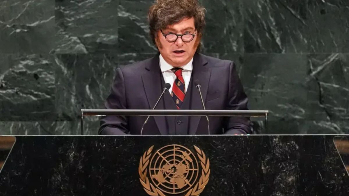 cuanto-cuesta-la-corbata-en-homenaje-a-adam-smith-que-uso-milei-en-la-onu