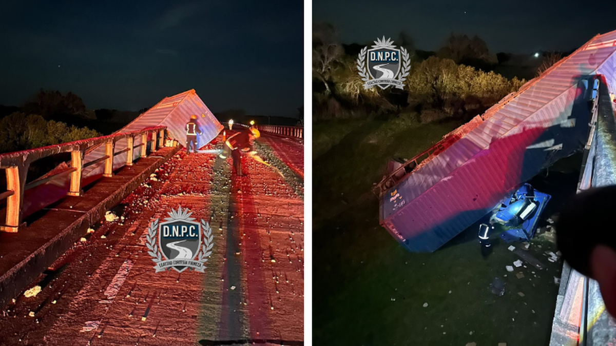 camion-con-semirremolque-quedo-colgado-de-un-puente-tras-despistar-en-ruta-3:-el-conductor-resulto-politraumatizado-y-fue-hospitalizado