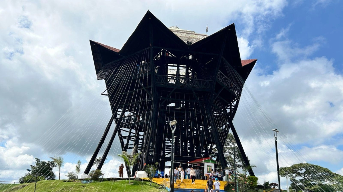 el-emblematico-y-recordado-mirador-turistico-de-filandia,-quindio,-sera-demolido-tras-danos-causados-por-el-terremoto-del-10-de-agosto