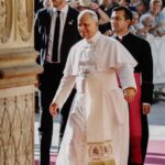 « pas-un-refuge-dans-lequel-on-se-replierait-pour-se-proteger-de-son-epoque » :-a-notre-dame-de-paris,-leon-xiv-defend-une-eglise-ouverte-au-monde