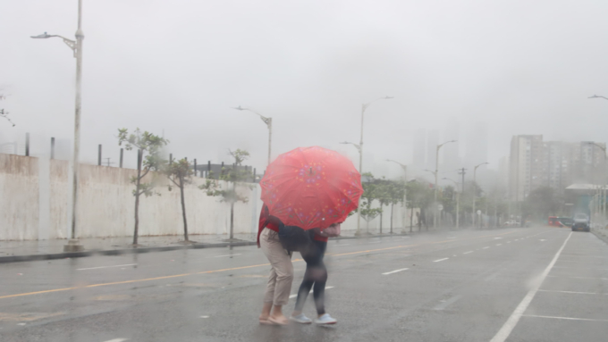 se-viene-el-agua:-barranquilla-se-prepara-para-los-meses-mas-lluviosos-del-ano,-pese-a-las-altas-temperaturas-por-el-intenso-fenomeno-de-el-nino