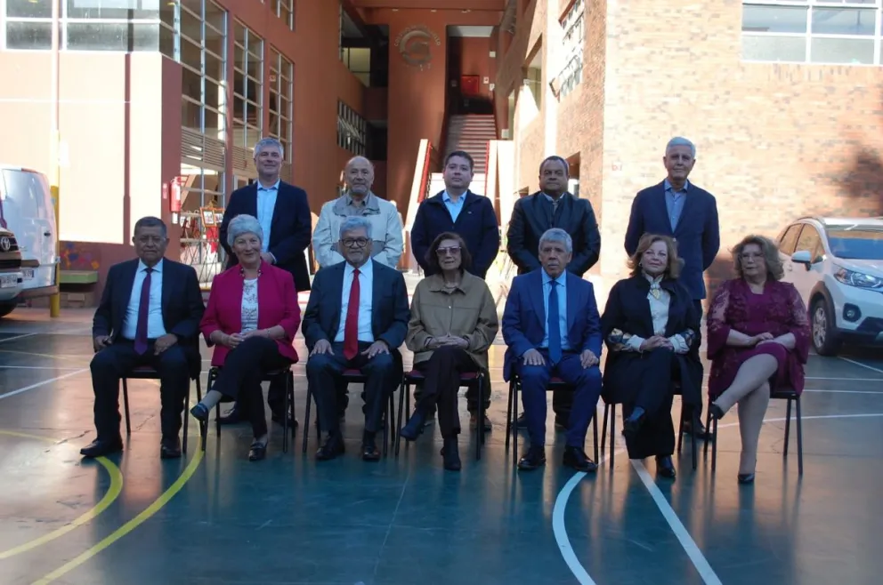 sociedad-educacional-andres-bello-conmemoro-45-anos-de-historia-y-formacion-de-generaciones
