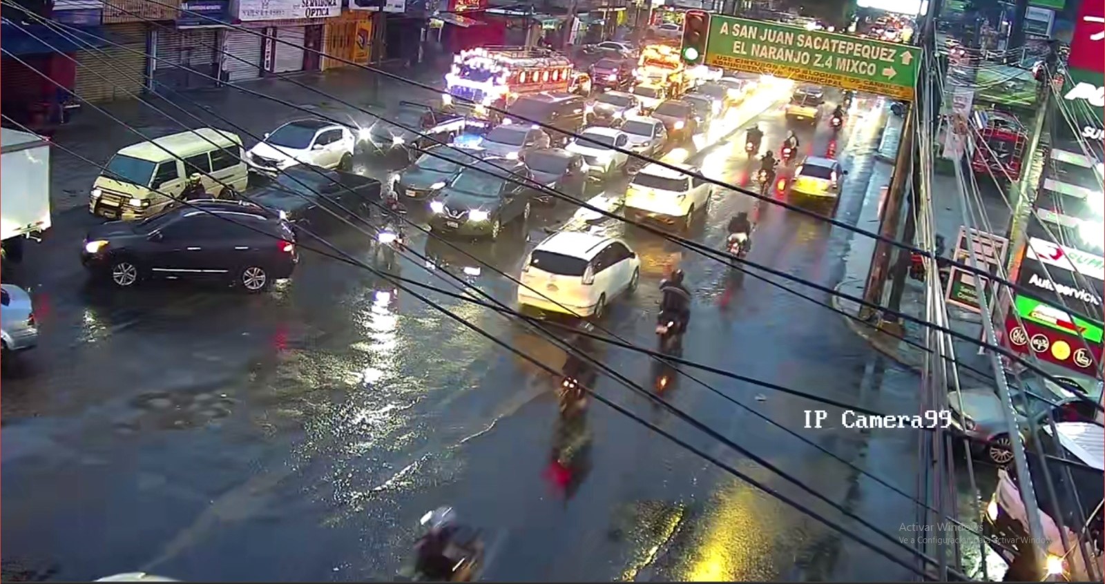 lluvia-complica-el-transito-y-movilidad-de-automovilistas-en-su-retorno-hacia-sus-hogares