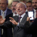 a-empresarios,-lula-diz-que-estabilidade-fiscal-e-obrigatoria-e-defende-reforma-do-judiciario