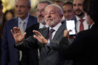a-empresarios,-lula-diz-que-estabilidade-fiscal-e-obrigatoria-e-defende-reforma-do-judiciario