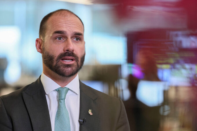 stf-condena-eduardo-bolsonaro-a-1-ano-de-prisao-por-difamacao-contra-tabata