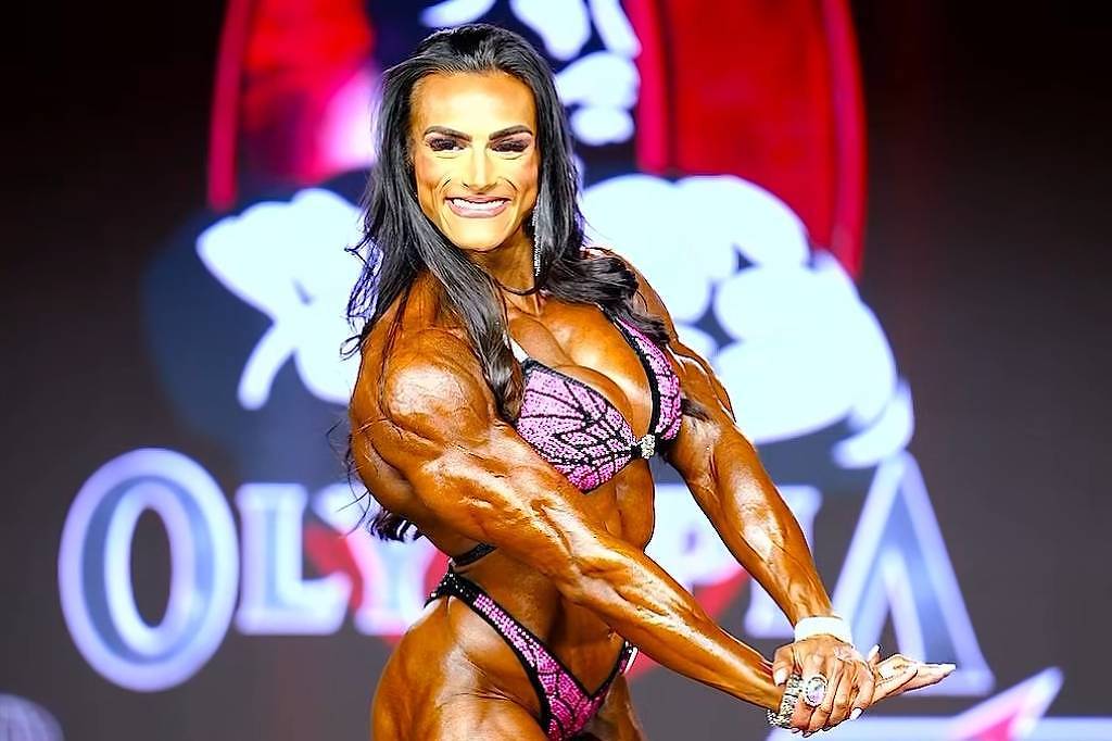 mister-olympia-2026:-natalia-coelho-vence-a-categoria-women’s-physique