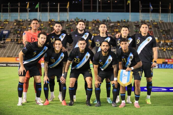 guatemala-ilusiona,-lucha-y-cae-3-2-ante-jamaica-en-su-debut-en-la-nations-league