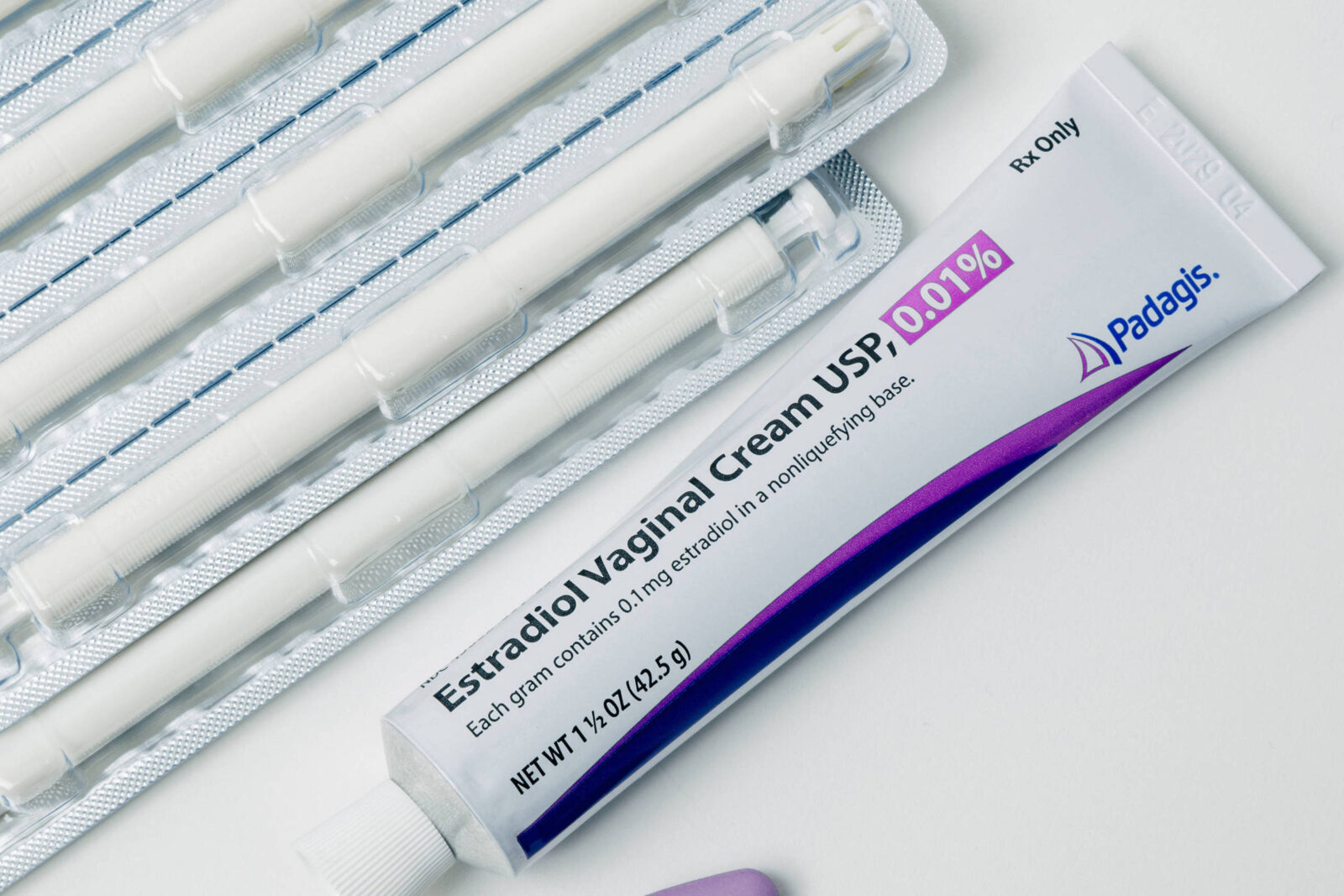 uso-de-estrogenio-vaginal-cresce-como-opcao-segura-para-ressecamento-e-dor-na-menopausa
