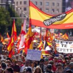 a-madrid,-des-dizaines-de-milliers-de personnes-ont-manifeste-contre-la-gestion-de la crise-migratoire-a ceuta