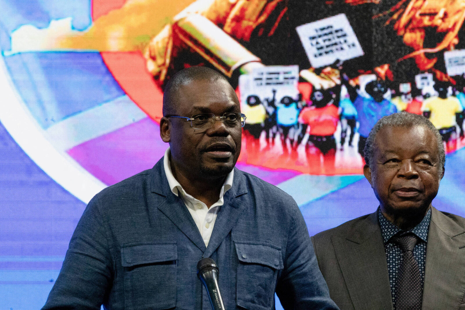 rastreio-de-contatos-de-ebola-no-congo-e-insuficiente-enquanto-surto-se-espalha,-diz-chefe-do-cdc-da-africa