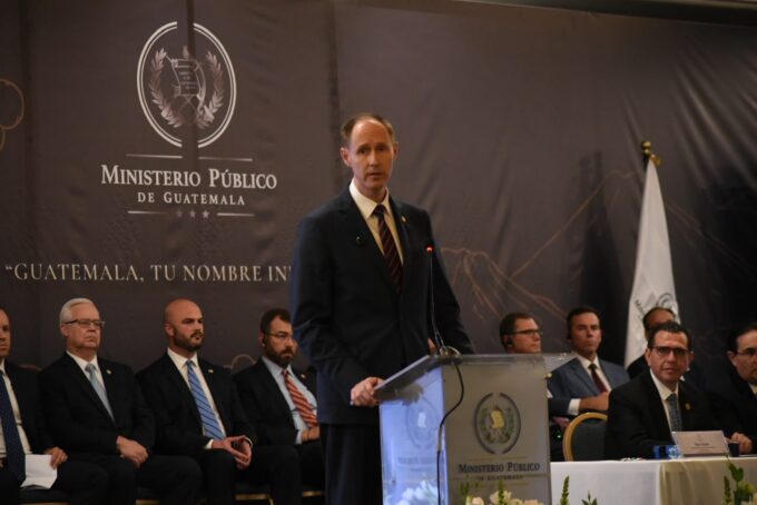 fiscal-de-ee-uu.-advierte-a-narcos-y-crimen-organizado-en-guatemala:-«no-habra-refugio»-y-«cero-tolerancia»