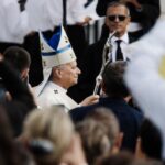 leon-xiv,-en-pape-tranquille-et-rassembleur,-fait-le-plein-a-paris-pour-la-messe-de-la-concorde