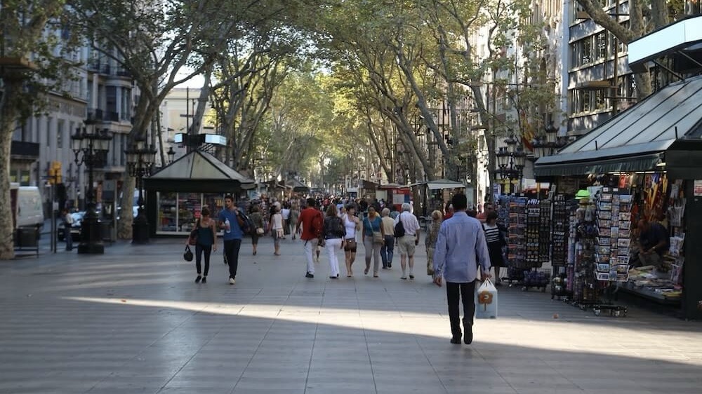 una-argentina-se-mudo-a-barcelona-y-se-arrepintio:-su-dura-advertencia