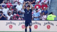 justin-ellis,-el-joven-al-que-diego-forlan-quiso-convencer-para-jugar-con-uruguay,-debuto-en-la-seleccion-de-estados-unidos-con-un-gol