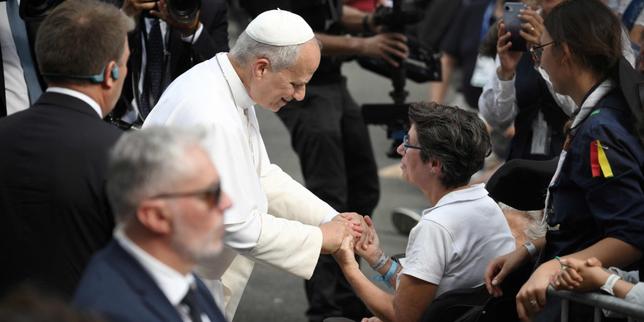 visite-du-pape-a-lourdes :-leon-xiv-reaffirme-son-opposition-a-l’aide-a-mourir-et-denonce-le-« fleau »-des-violences-sexuelles-au-sein-de-l’eglise