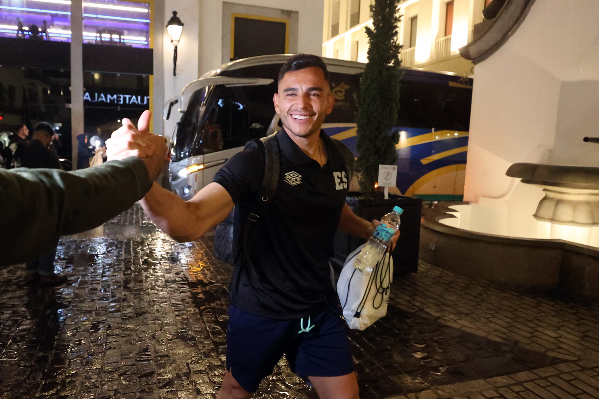 tras-vencer-a-martinica,-el-salvador-llega-a-guatemala-para-su-duelo-de-liga-de-naciones