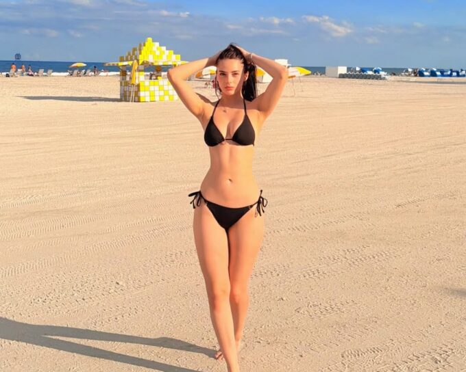 (galeria)-¡mamau!-naiel-aguilera-pelo-cuerazo-en-bikini-en-“mayami”