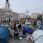 cientos-acampan-en-madrid-en-protesta-por-la-crisis-de-vivienda-tras-el-desalojo-de-una-mujer-de-87-anos