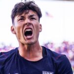 lo-que-dice-el-reglamento-de-fifa-si-puede-cambiar-o-no-de-combinado:-justin-ellis,-pedido-por-diego-forlan-para-uruguay,-debuto-con-gol-con-estados-unidos