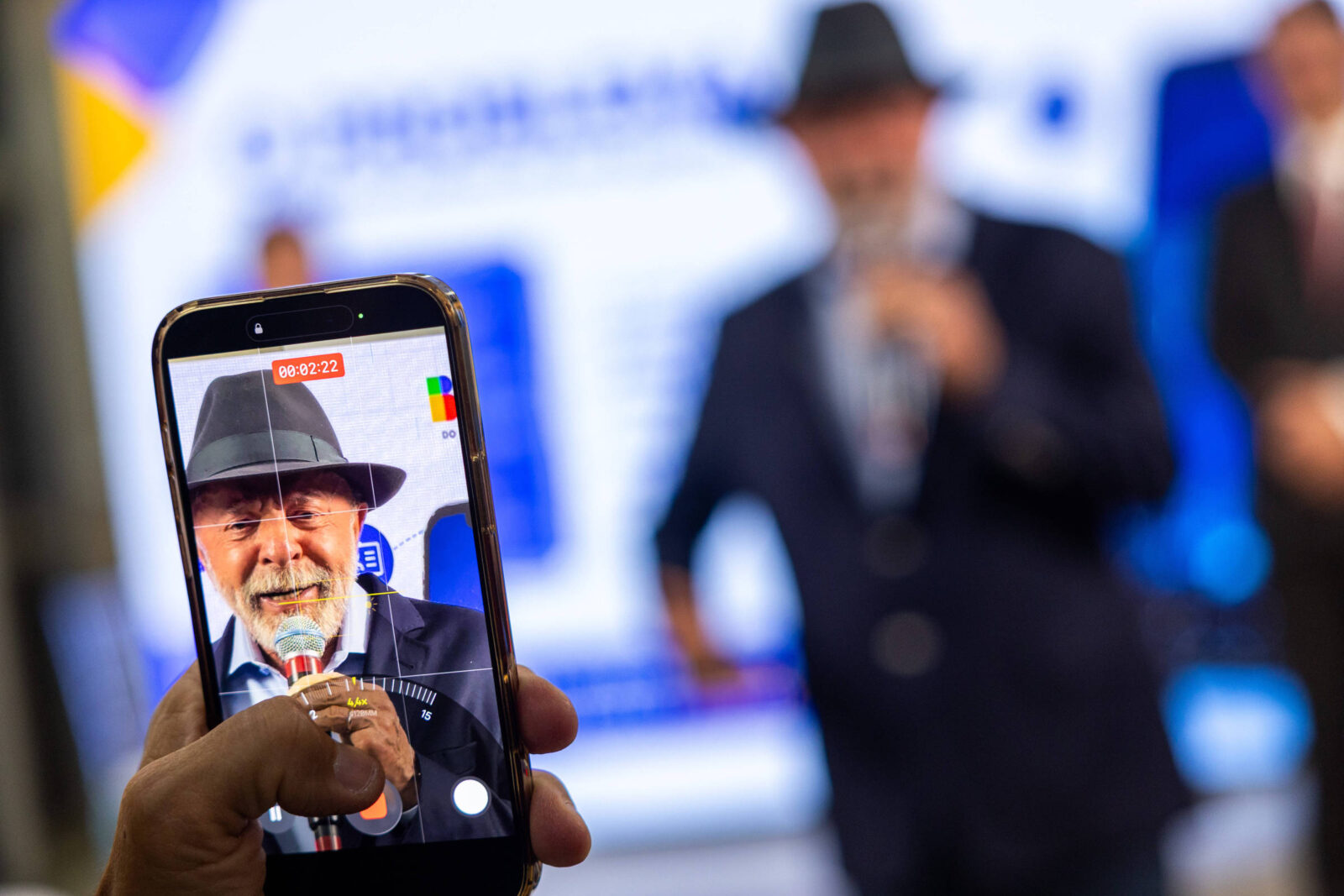 influenciadores-lancam-carta-em-apoio-a-lula-com-cobranca-de-regras-para-ia-e-plataformas