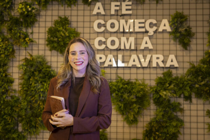 pastora-do-rio-e-contra-esquerda,-feminismo-e-armas