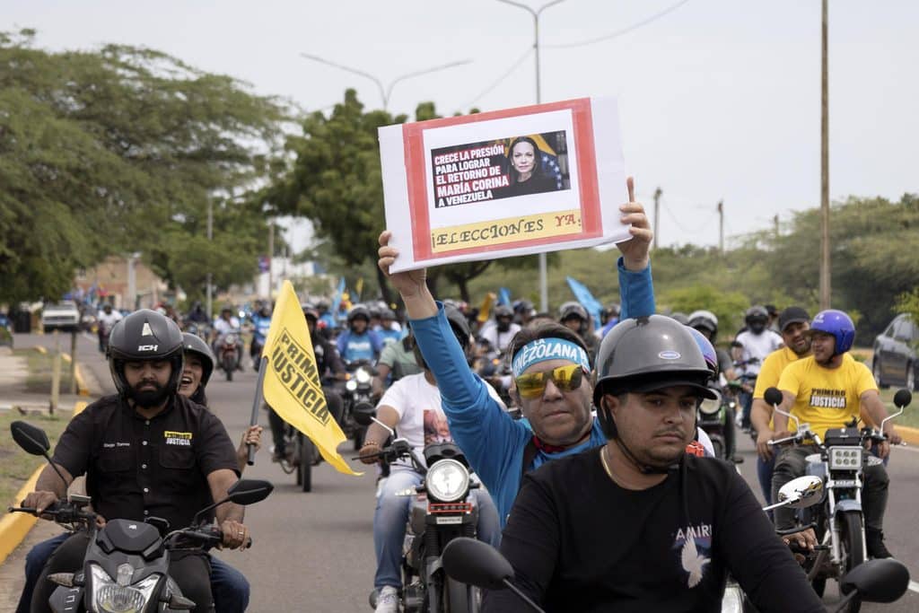 caravanas-en-varias-regiones-del-pais-piden-el-regreso-de-maria-corina-machado